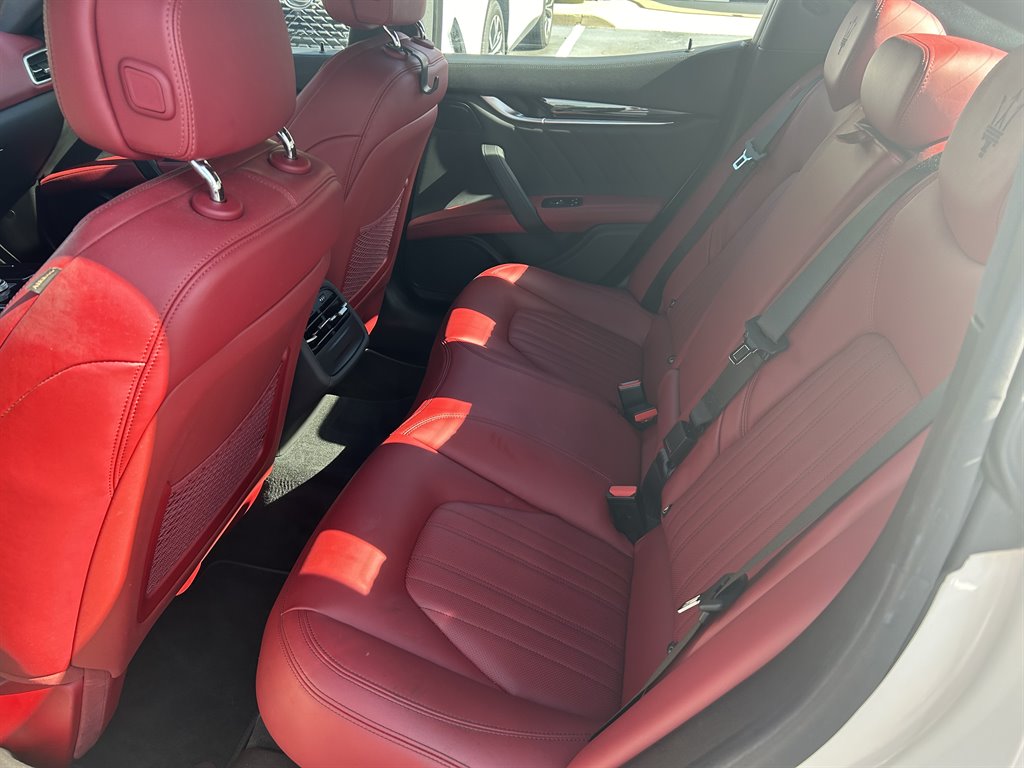 2020 Maserati Ghibli S - Photo 8
