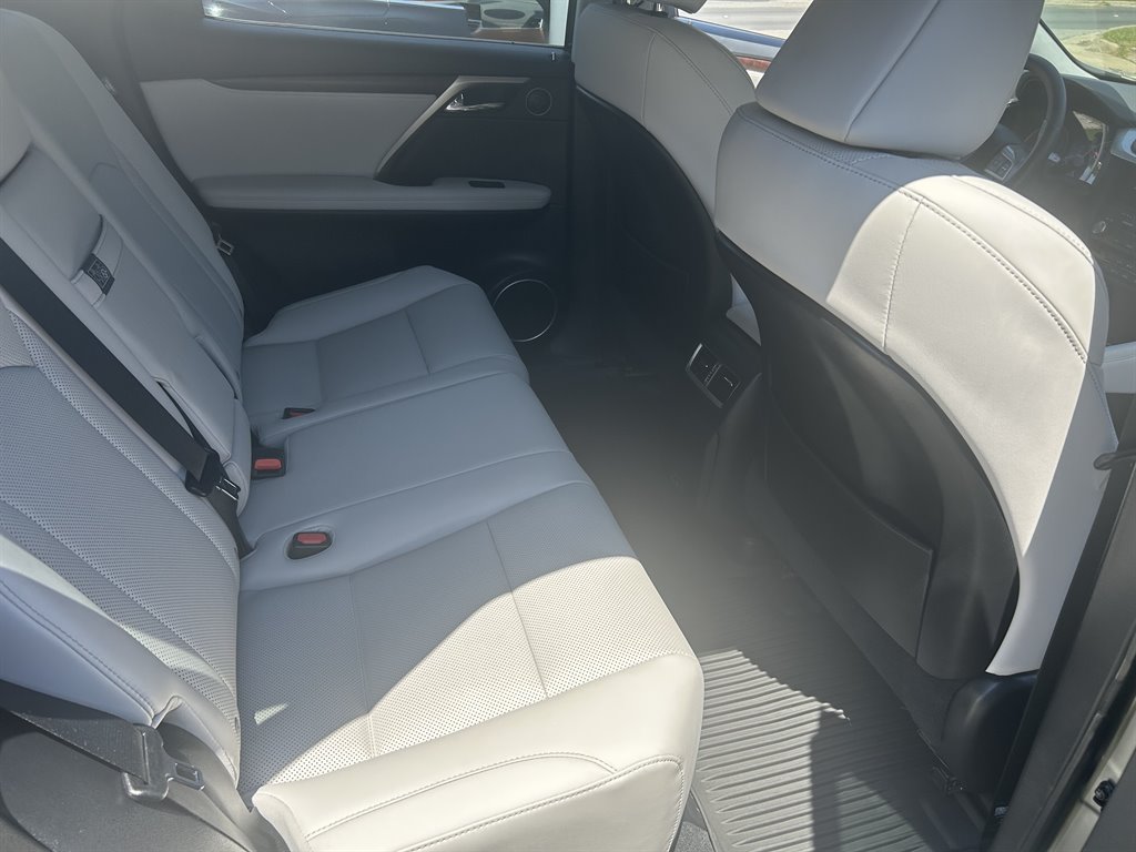 2022 Lexus RX 350 - Photo 11