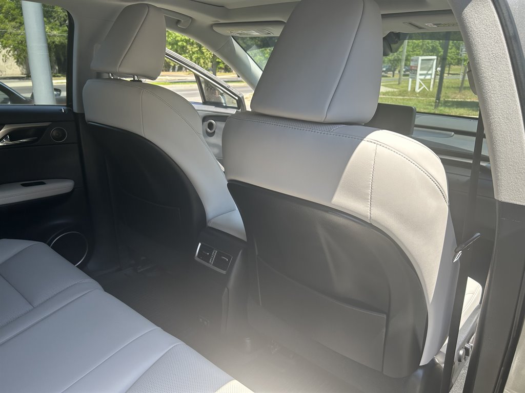 2022 Lexus RX 350 - Photo 12