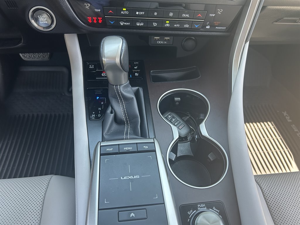 2022 Lexus RX 350 - Photo 16