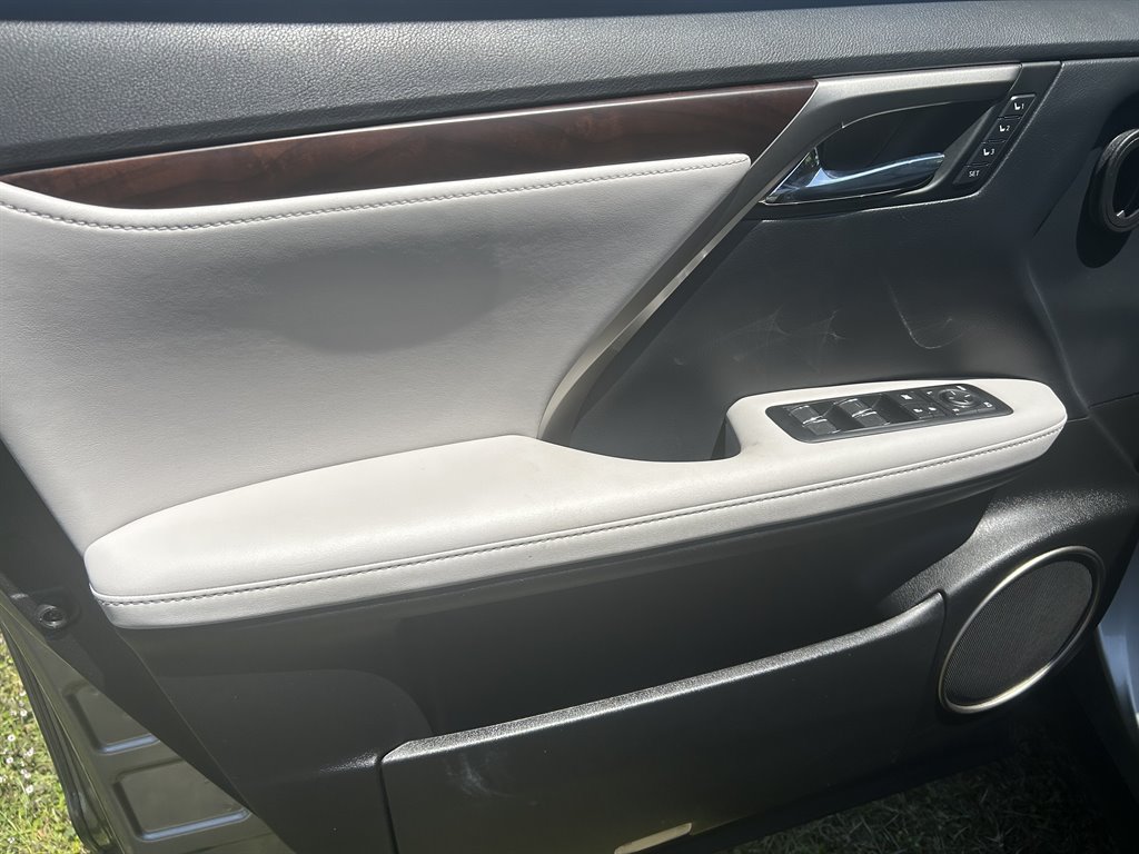 2022 Lexus RX 350 - Photo 14