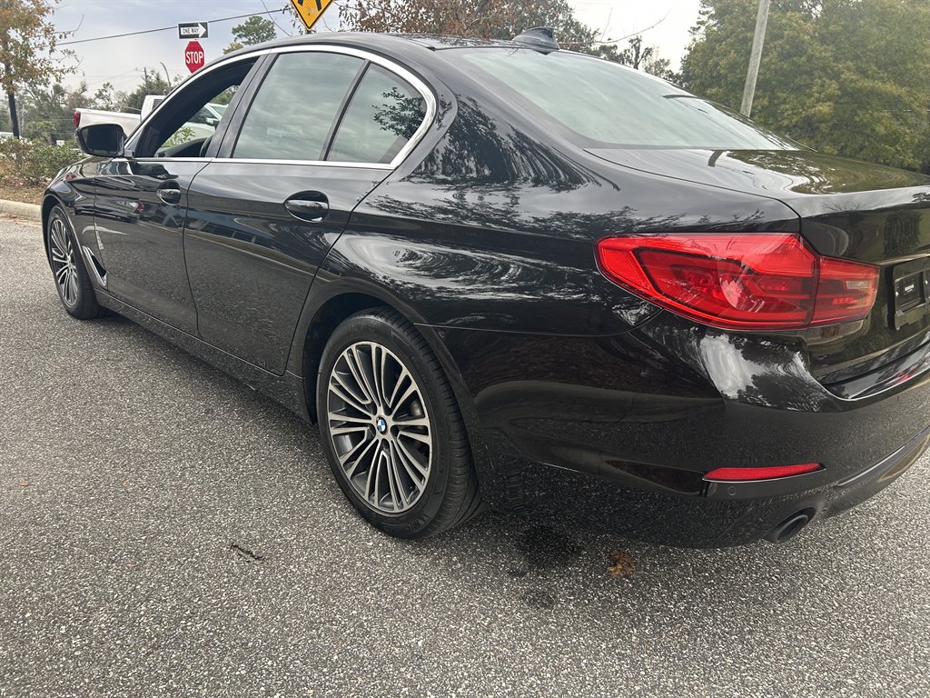 2019 BMW 5 Series 530i
